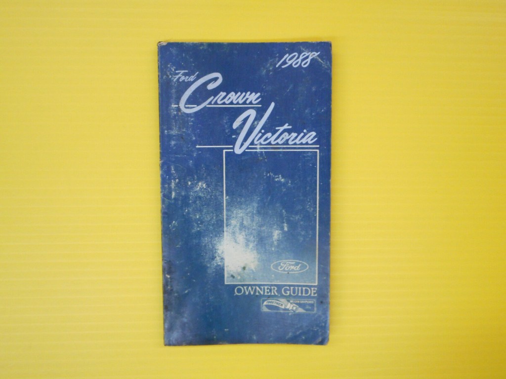 Picture of: Crown Victoria  19 Ford Owners Owner’s Manual OEM Factory