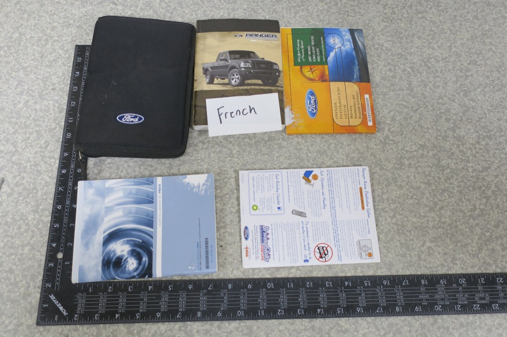 Picture of: **FRENCH LANGUAGE**   FORD RANGER OWNER’S MANUAL SET BOOK – OM